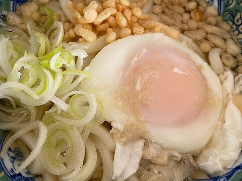 すぐできる！半熟玉子のかけうどん